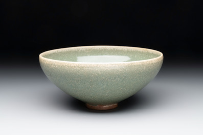 A Chinese green-glazed 'jun' bowl, Song