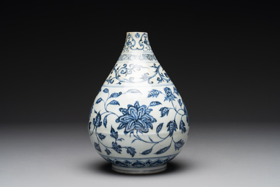A Chinese blue and white 'yuhuchunping' vase with floral design, Ming