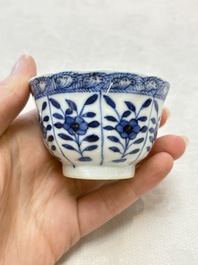 Six Chinese blue and white cups and seven saucers, 18/19th C.