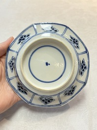 Six Chinese blue and white cups and seven saucers, 18/19th C.
