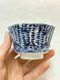 Six Chinese blue and white cups and seven saucers, 18/19th C.