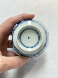 Six Chinese blue and white cups and seven saucers, 18/19th C.