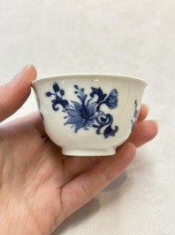 Six Chinese blue and white cups and seven saucers, 18/19th C.