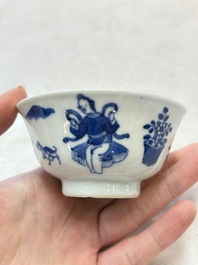 Six Chinese blue and white cups and seven saucers, 18/19th C.