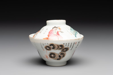 A fine Chinese famille rose 'Wu Shuang Pu' bowl and cover on saucer, 19th C.