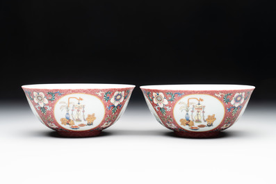 A pair of Chinese famille rose ruby-sgraffito-ground 'antiquities' bowls, Daoguang mark, 19/20th C.