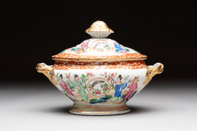A Chinese Canton famille rose 12-piece diner service with figural design, 19th C.