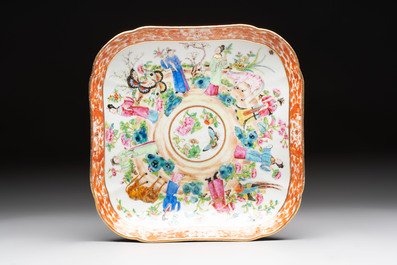 A Chinese Canton famille rose 12-piece diner service with figural design, 19th C.