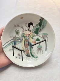 A fine Chinese famille verte 'elegant beauty' plate, Chenghua mark, Kangxi