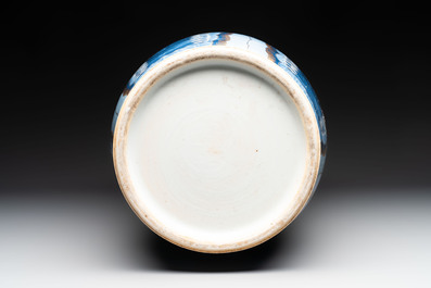A large Chinese gilt-decorated blue and white 'dragon' rouleau vase, 19th C.