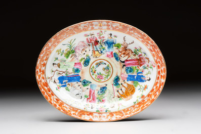 A Chinese Canton famille rose 12-piece diner service with figural design, 19th C.