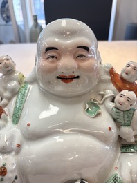 Two Chinese famille rose Milefo Buddhas, Zhu Mao Ji 朱茂記造 mark, 20th C.