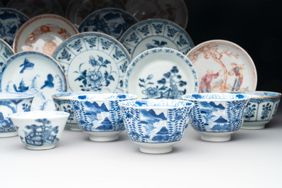A collection of 14 Chinese blue, white and famille rose cups and 22 saucers, 18/19th C.