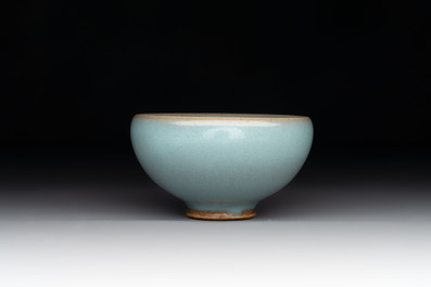 A small Chinese blue-glazed 'jun' tea cup with a wooden box, Song/Yuan