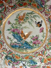 A Chinese wucai covered box, a blue and white ewer, a famille rose covered box and a plate, Wanli, Kangxi and Guangxu mark, 19/20th C.
