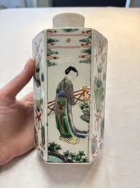 A Chinese famille verte hexagonal tea caddy and cover, 19th C.