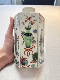 A Chinese famille verte hexagonal tea caddy and cover, 19th C.