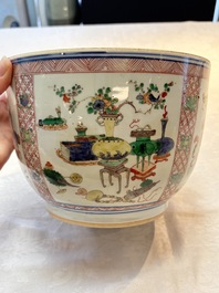 A Chinese famille verte 'antiquities' bowl and cover, Kangxi