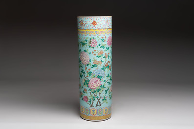 A massive Chinese famille rose turquoise-ground cylindrical vase with floral design, 19th C.