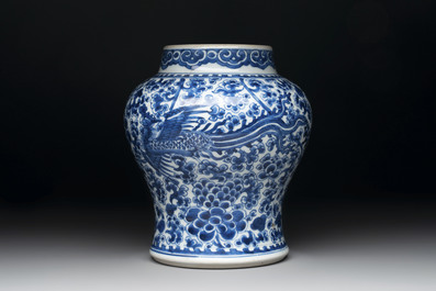 A Chinese blue and white vase, a jar and a covered box, Kangxi