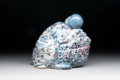 A Chinese blue, white and copper-red 'Liuhai on the three-legged toad' censer and cover, 19th C.