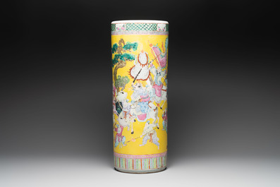 A large Chinese famille rose 'warriors on horseback' cylindrical vase, 19th C.