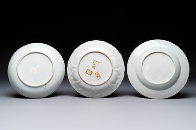 Eight Chinese famille rose, Imari-style, iron-red-decorated, blue and white plates, Kangxi and later