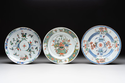 Six Chinese famille verte and Imari-style plates, Kangxi/Yongzheng