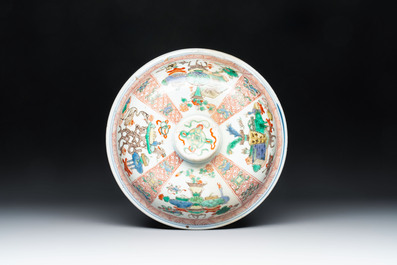 A Chinese famille verte 'antiquities' bowl and cover, Kangxi