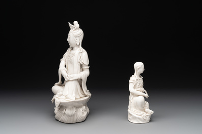 Two Chinese Dehua blanc de Chine figures of Guanyin, Xuande mark, 19/20th C.