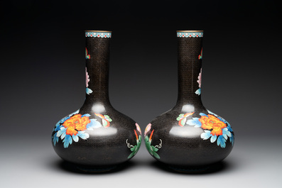 A pair of Chinese cloisonn&eacute; 'peonies' vases and a pair of jardini&egrave;res with precious stone chrysanthemums, 20th C.