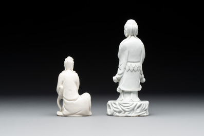 Two Chinese Dehua blanc de Chine figures of Guanyin and Shoulao and a pair of Buddhist lions, He Chaozong 何朝宗 mark, 18/19th C.