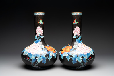 A pair of Chinese cloisonn&eacute; 'peonies' vases and a pair of jardini&egrave;res with precious stone chrysanthemums, 20th C.