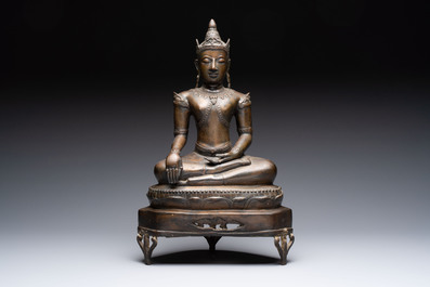 Three bronze sculptures of deities, South Asia/Southeast Asia, 19/20th C.