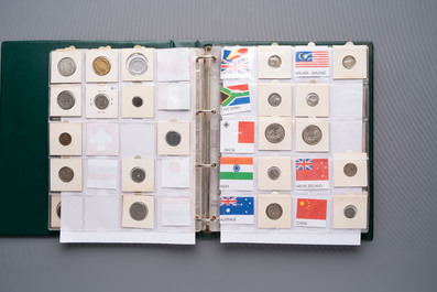 A large collection of 614 international coins, incl. coins from Germany, Norway, USA, UK, etc.