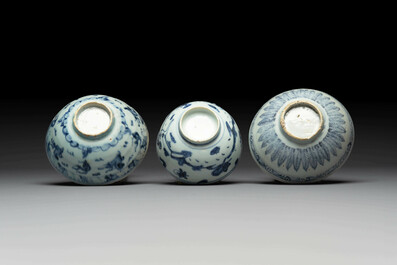 A collection of ten Chinese blue and white bowls, Ming