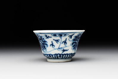 Two Chinese blue, white and famille rose 'birds and flowers' teapots and a cup, Chenghua and Tongzhi marks, 19th C.