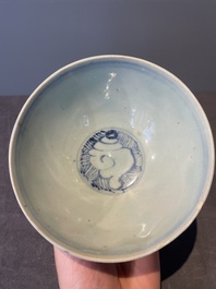 A collection of ten Chinese blue and white bowls, Ming