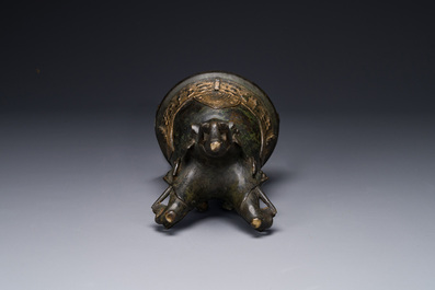 A Chinese archaistic Western Zhou-style bronze ritual food vessel, 'yan', Ming