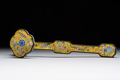A Chinese Beijing enamel yellow-ground 'Bajixiang' ruyi sceptre, Qianlong mark, 19/20th C.