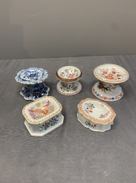 A collection of five Chinese blue and white, famille rose and Imari-style salts, Kangxi/Qianlong