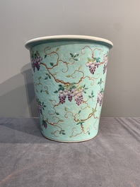 A Chinese famille rose turquoise-ground Da Ya Zhai-style jardini&egrave;re, 19th C.