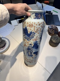 A Chinese gilt and iron-red decorated blue and white rouleau vase with figural design, 19/20th C.