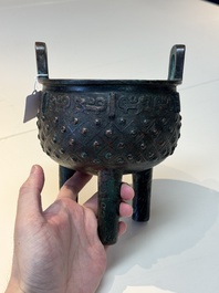 A Chinese archaic bronze ritual tripod food vessel, 'ding 鼎', Western Zhou