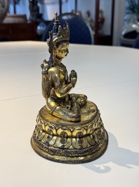 A fine Sino-Tibetan gilt-bronze Buddha, 17/18th C.