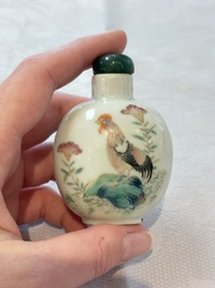 A diverse group of 12 Chinese snuff bottles and three covered seal paste boxes, Qianlong and Daoguang marks, 19th C.