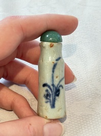 A diverse group of 12 Chinese snuff bottles and three covered seal paste boxes, Qianlong and Daoguang marks, 19th C.