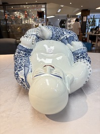 A large Chinese blue, white and copper-red Milefo Buddha, Zhu Mao Ji 朱茂記造 mark, 20th C.