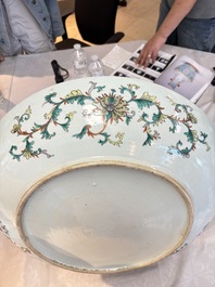A massive Chinese famille verte dish with narrative design, 19th C.