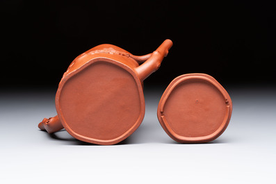 A Chinese Yixing stoneware 'double' teapot, 18th C.